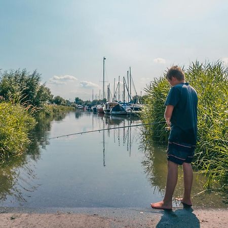 Europarcs De Biesbosch Hotel Willemsdorp Ngoại thất bức ảnh