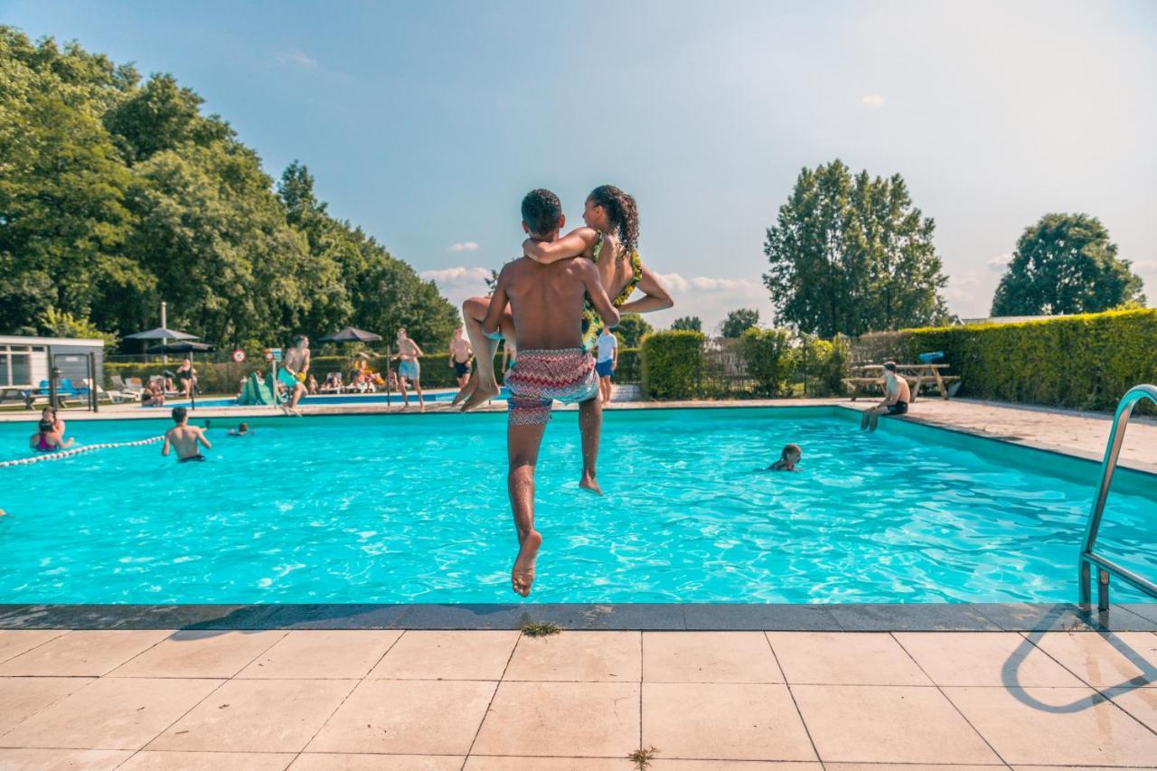 Europarcs De Biesbosch Hotel Willemsdorp Ngoại thất bức ảnh