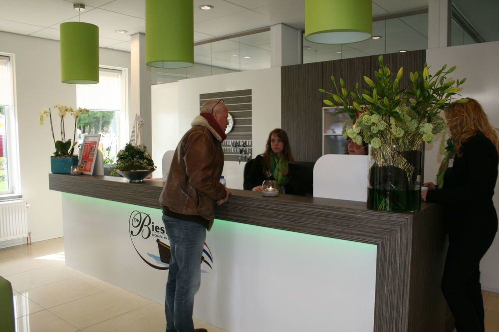 Europarcs De Biesbosch Hotel Willemsdorp Ngoại thất bức ảnh