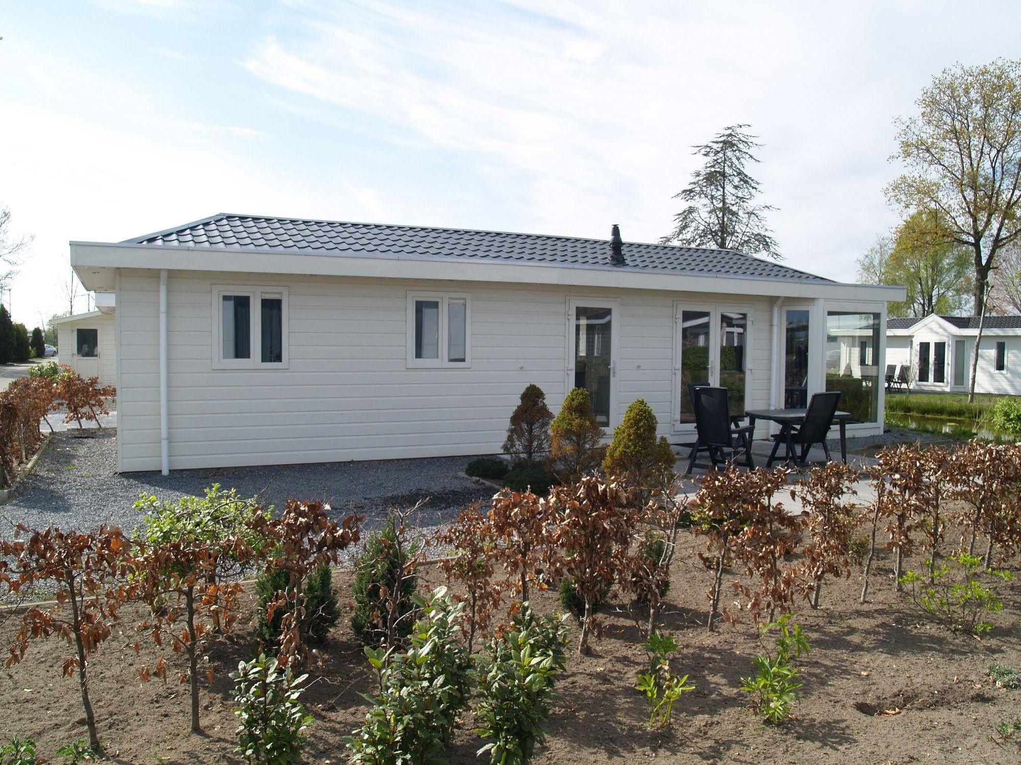 Europarcs De Biesbosch Hotel Willemsdorp Ngoại thất bức ảnh